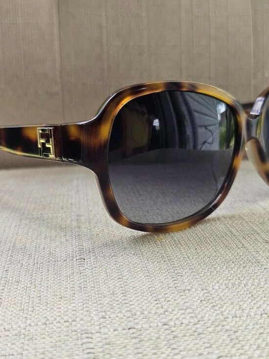 Fendi Women Sunglasses Brown Tortoise FS5232R Eyewear Shades Made in Italy main image 5